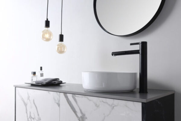 Dove Gloss White - Image 2
